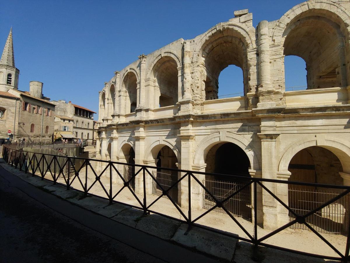 Charmante Maison Arlesienne A L'Ombre Des Arenes, De 2 A 5P المظهر الخارجي الصورة